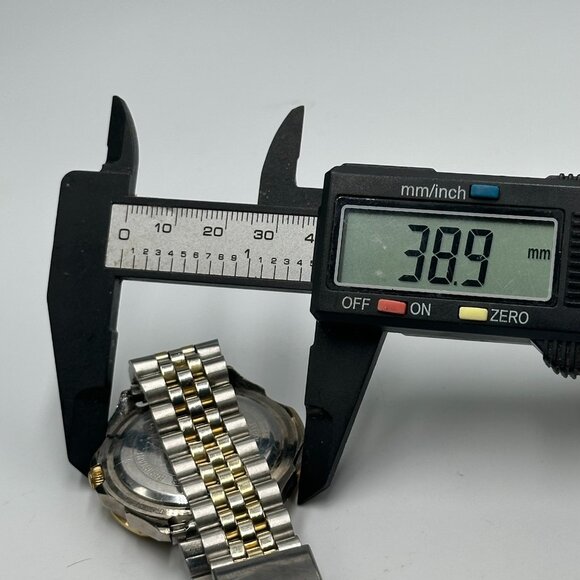 Vintage Guess Moon Phase Watch Men Silver Gold Two-Tone Blue Dial New Battery - Picture 11 of 12